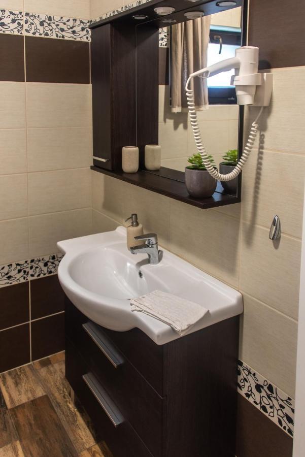 Hauptman Apartman Nagyatad Luaran gambar