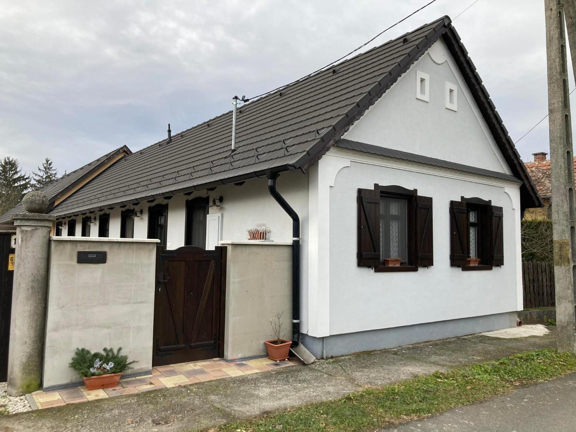 Hauptman Apartman Nagyatad Luaran gambar