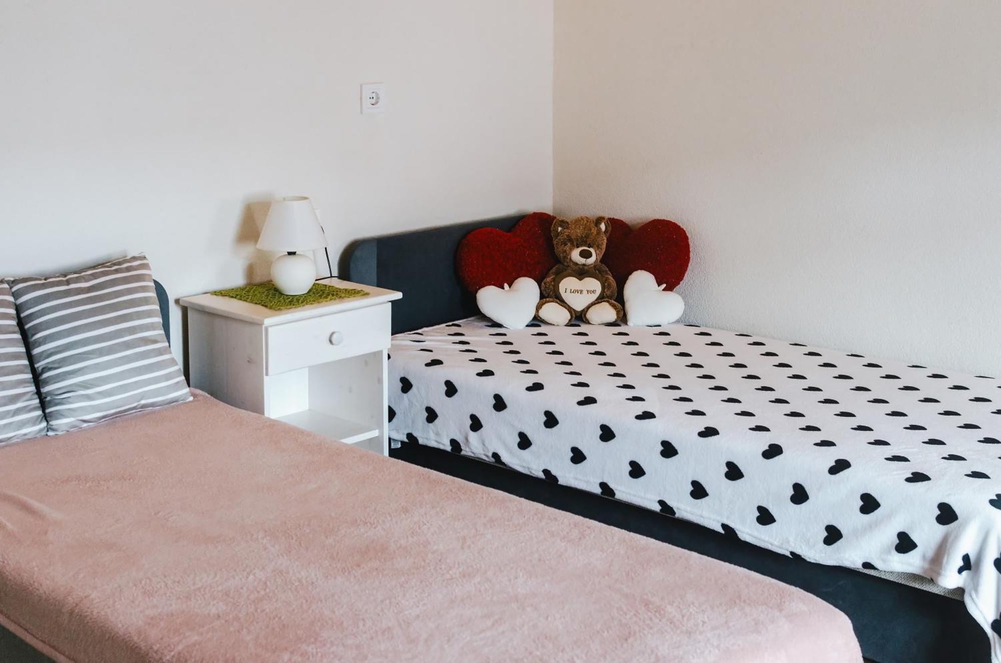 Hauptman Apartman Nagyatad Luaran gambar